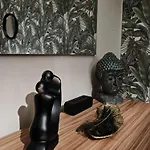 Scalia Apartment *